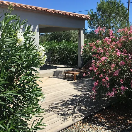 Hotel apartamentowy Pierre & Premium Les De Porto-vecchio Porto-Vecchio (Corsica)