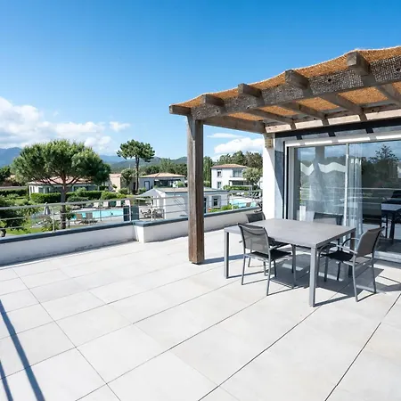 Hotel apartamentowy Pierre & Premium Les De Porto-vecchio 4*