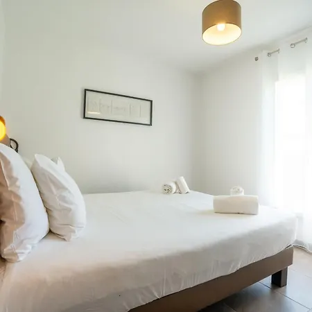 Hotel apartamentowy Pierre & Premium Les De Porto-vecchio 4*