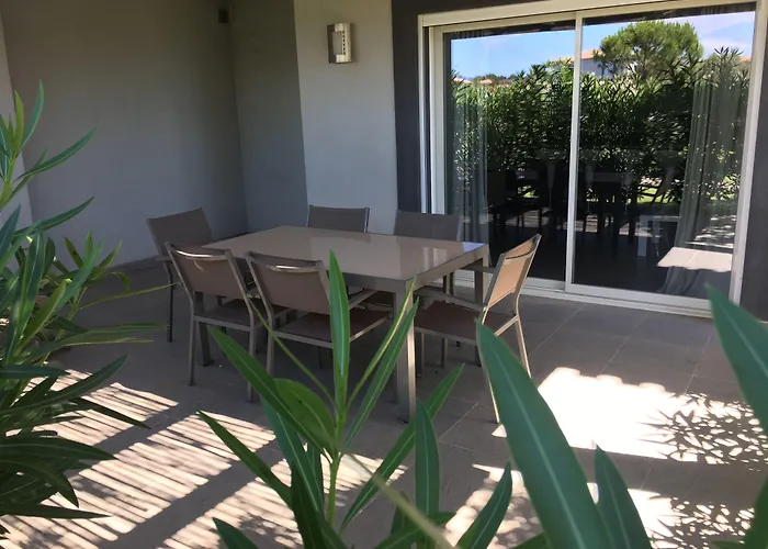 Appart hôtel Résidence Pierre&vacances Premium Les De Porto-vecchio