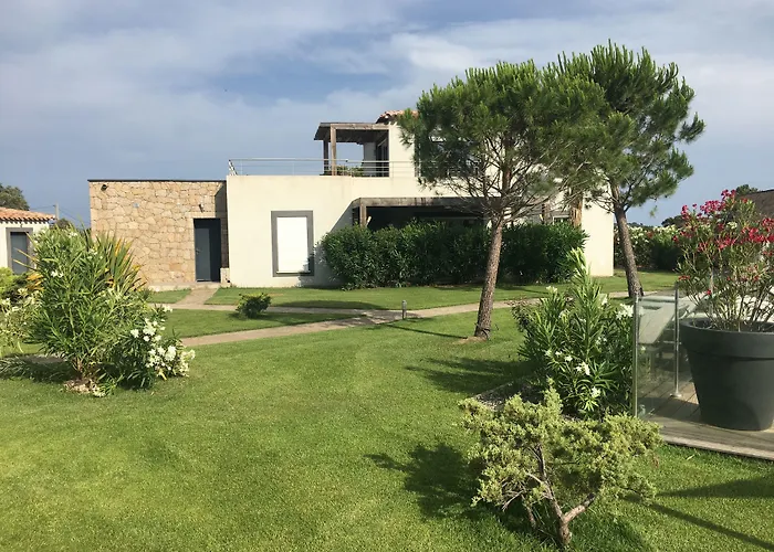 Appart hôtel Résidence Pierre&vacances Premium Les De Porto-vecchio 4*