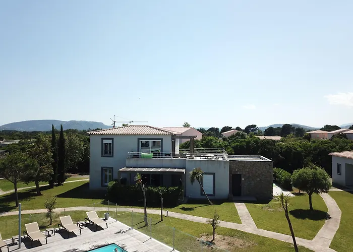 Pierre & Premium Les De Porto-vecchio Порто-Веккьо