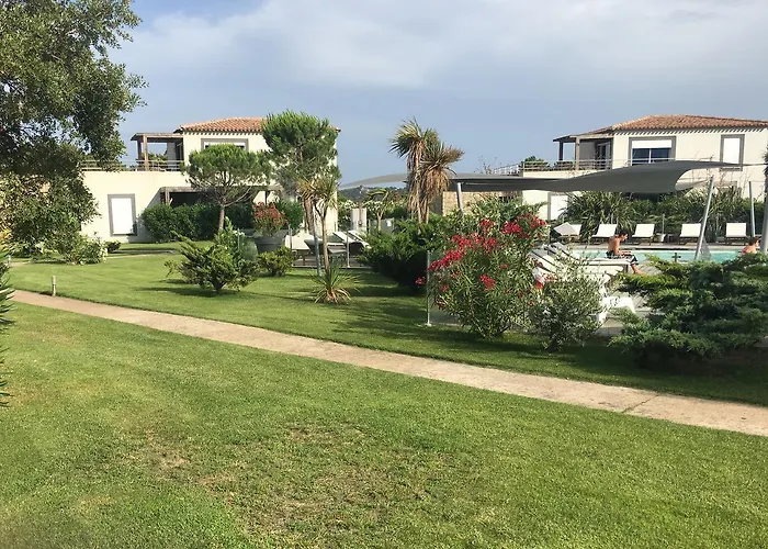 Pierre & Premium Les De Porto-vecchio Апарт-отель Порто-Веккьо